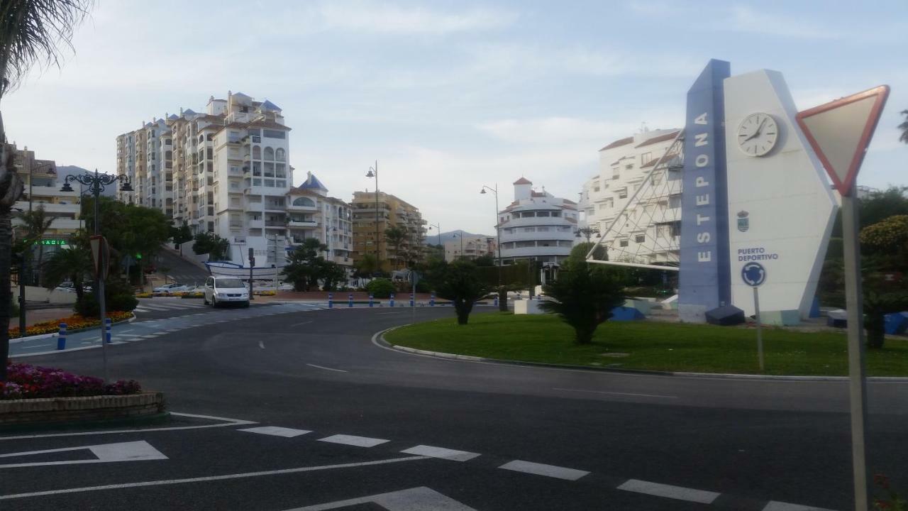 Puerto Deportivo Estepona Extérieur photo